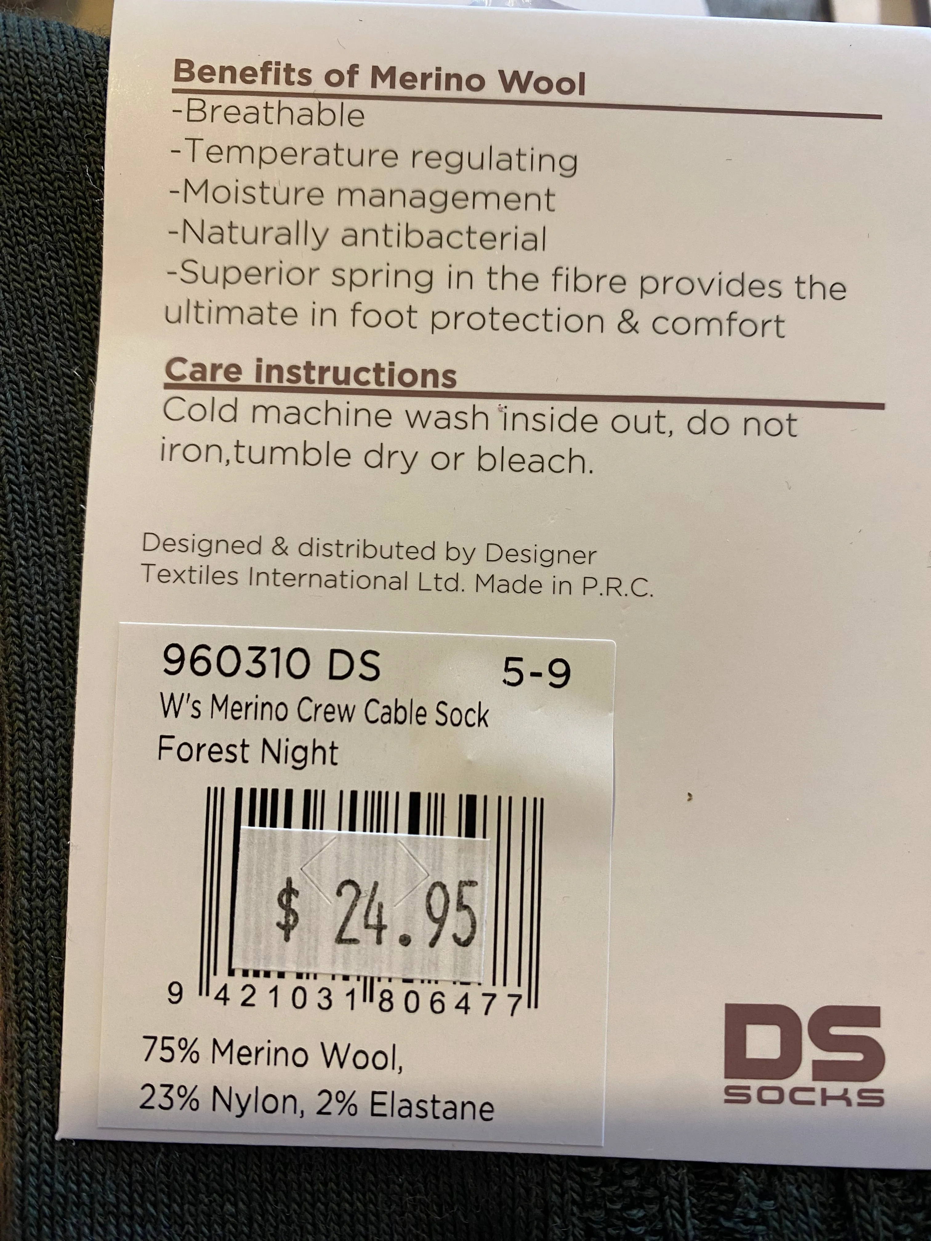 DS Women's Merino Crew Cable Socks