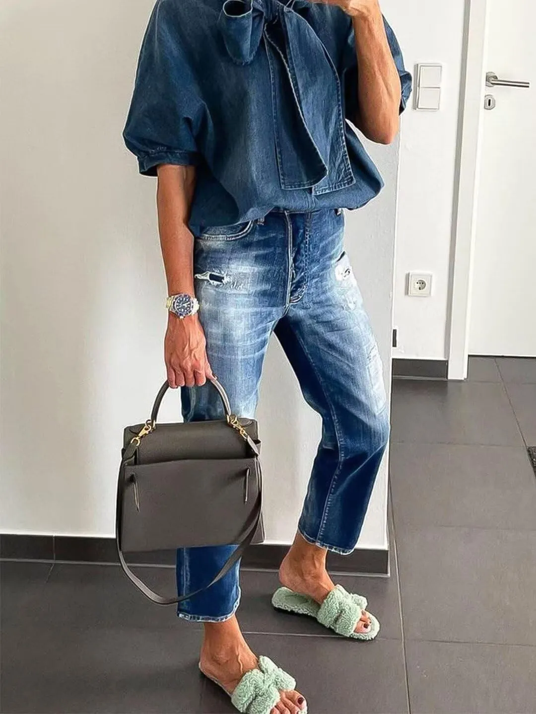 Flamingals Cropped Straight Leg Mid Rise Boyfriend Ripped Wash Roll Hem Denim Jeans