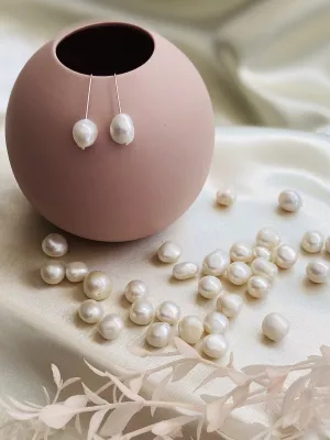 Hannah Pearl Earrings