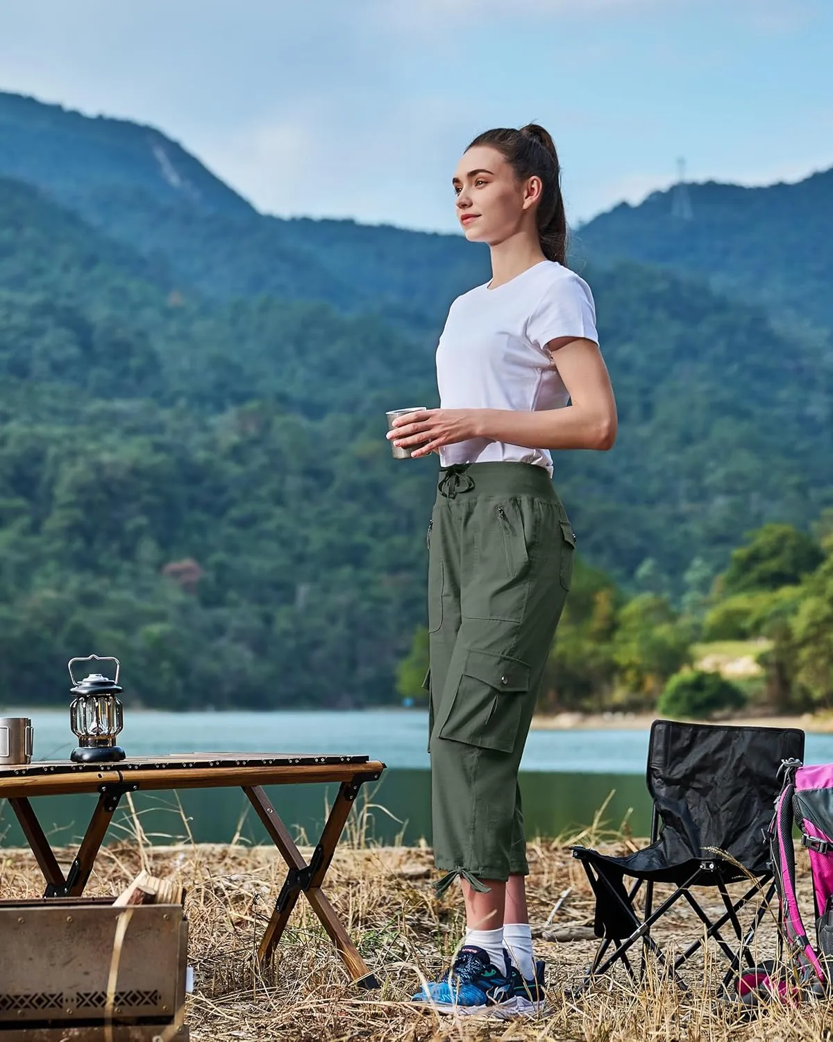 Ksmien Women's Hiking Capris Quick Dry Lightweight Ladies Summer Cargo Pants 8 Pockets for Travel Camping