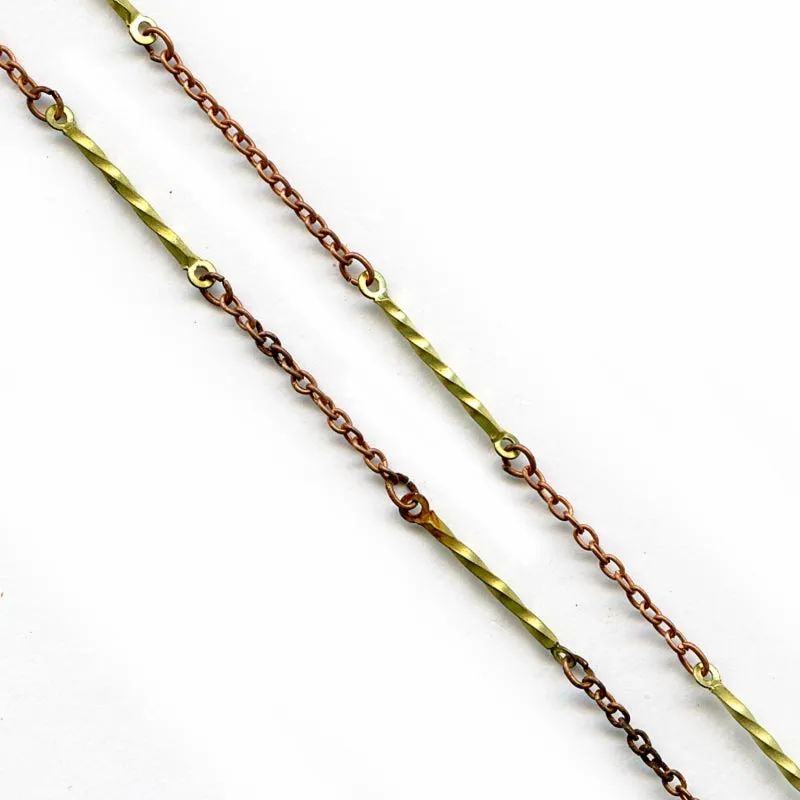 Vintage copper over steel 2 mm cable chain with brass twist links. Sold by the foot. b12-chn570(e)